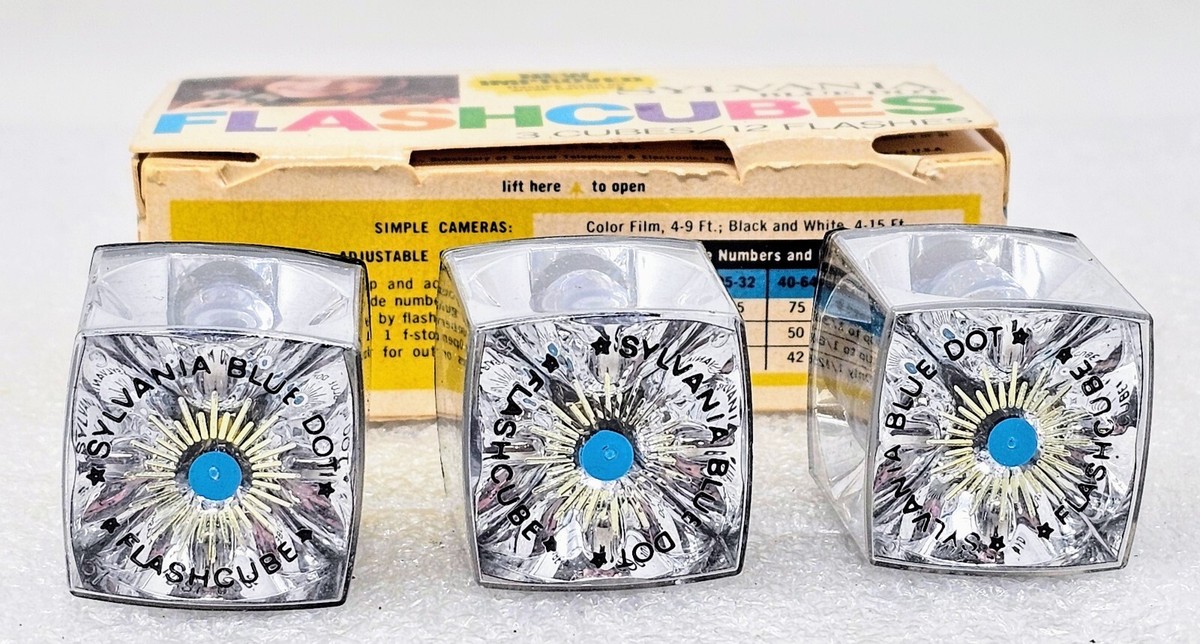 Vintage New - Sylvania - Blue Dot Flashcubes - 3 Cubes / 12