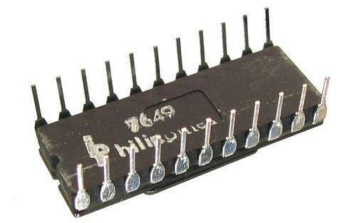 SRAM 256×1 , 256×4 , 1k×1 , 1k×4 , 4k×4 , 16k×1, 64k×1 , 8k×8 , 32k×8 , 128k×8 - Picture 11 of 58