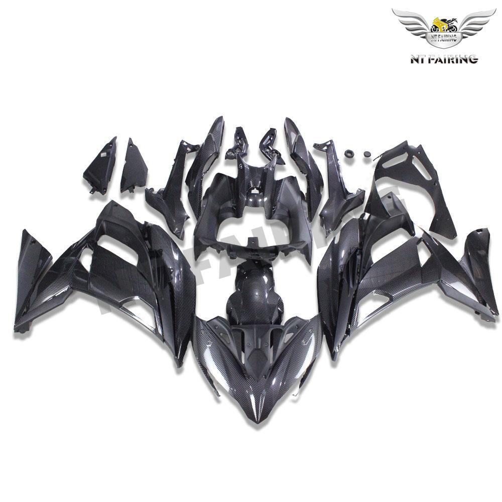 Fäviken 96981292AA - Carbon frame cover for Panigale V4 or