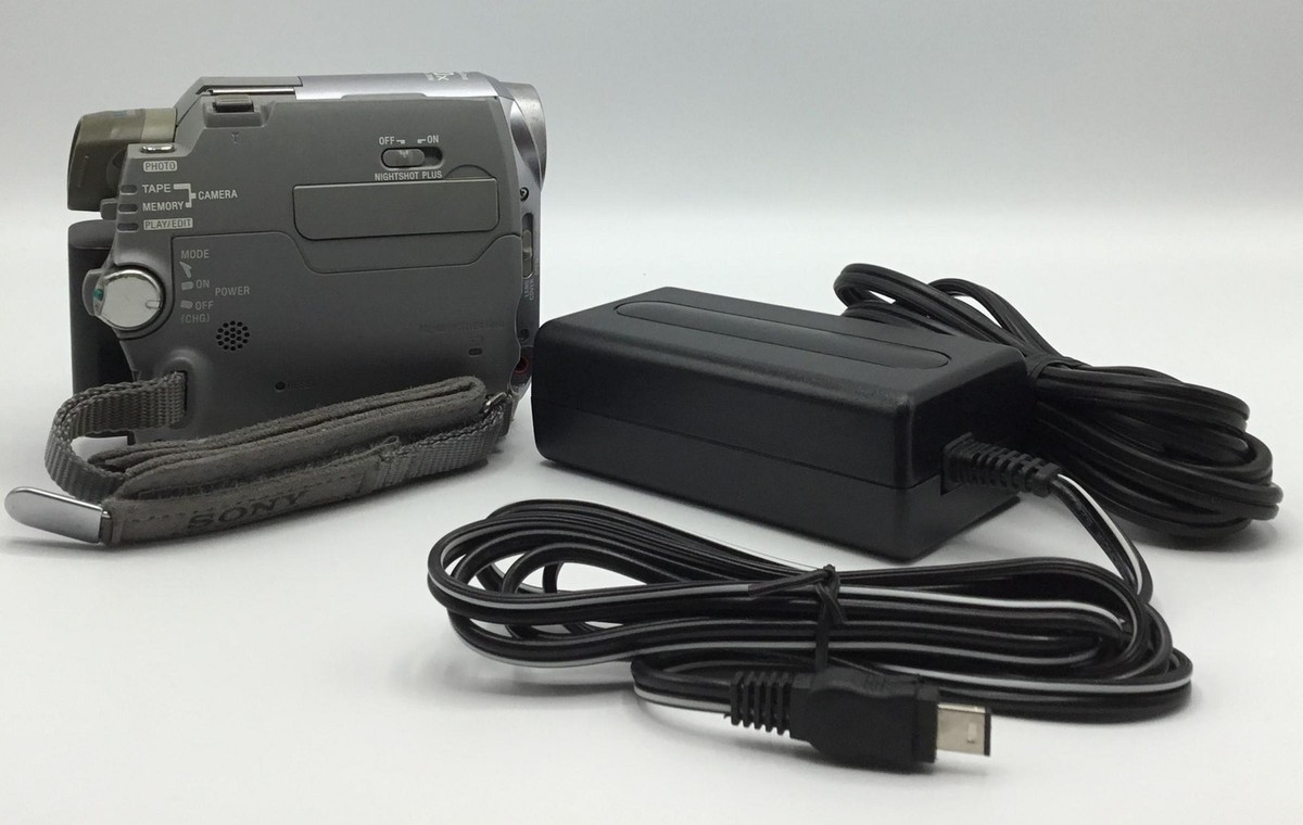 Sony NTSC MiniDV Digital Handycam Camcorder 10x Zoom - Video