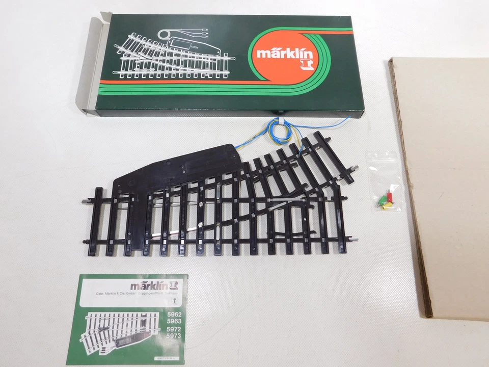 2x Märklin Spur 1 AC E-Weiche l=300 mm: 5962 links 5963 rechts NEUW+OVP #EE785-3 - Bild 3 von 4