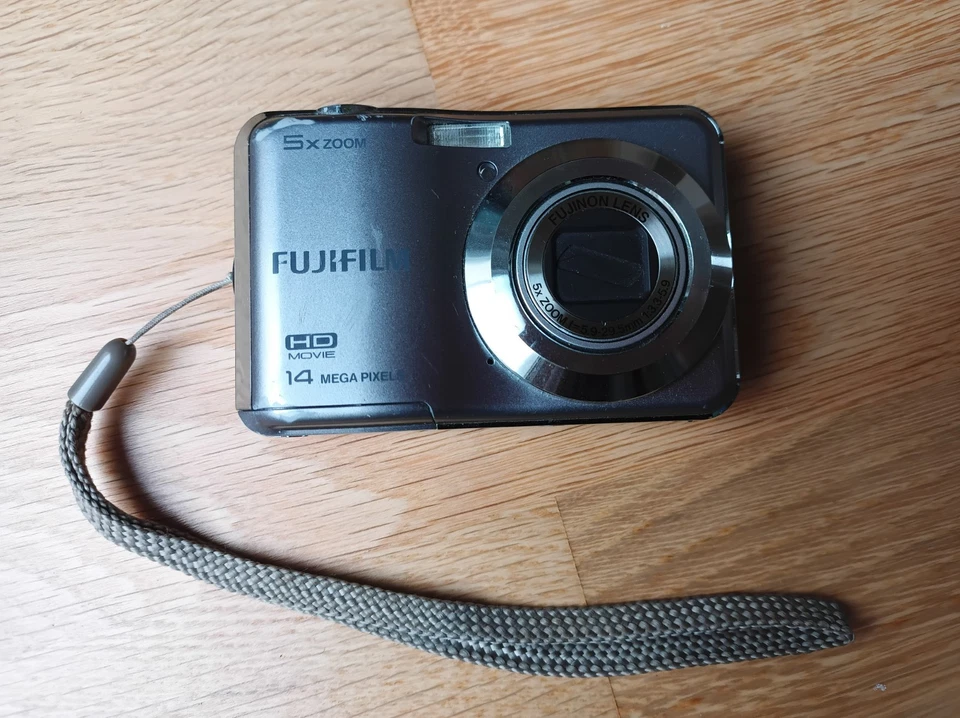 Fujifilm FinePix AX500 - 14 Mega Pixel 5x Zoom - Digitalkamera - Funktioniert - Bild 2 von 4