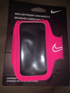 nike lightweight armband