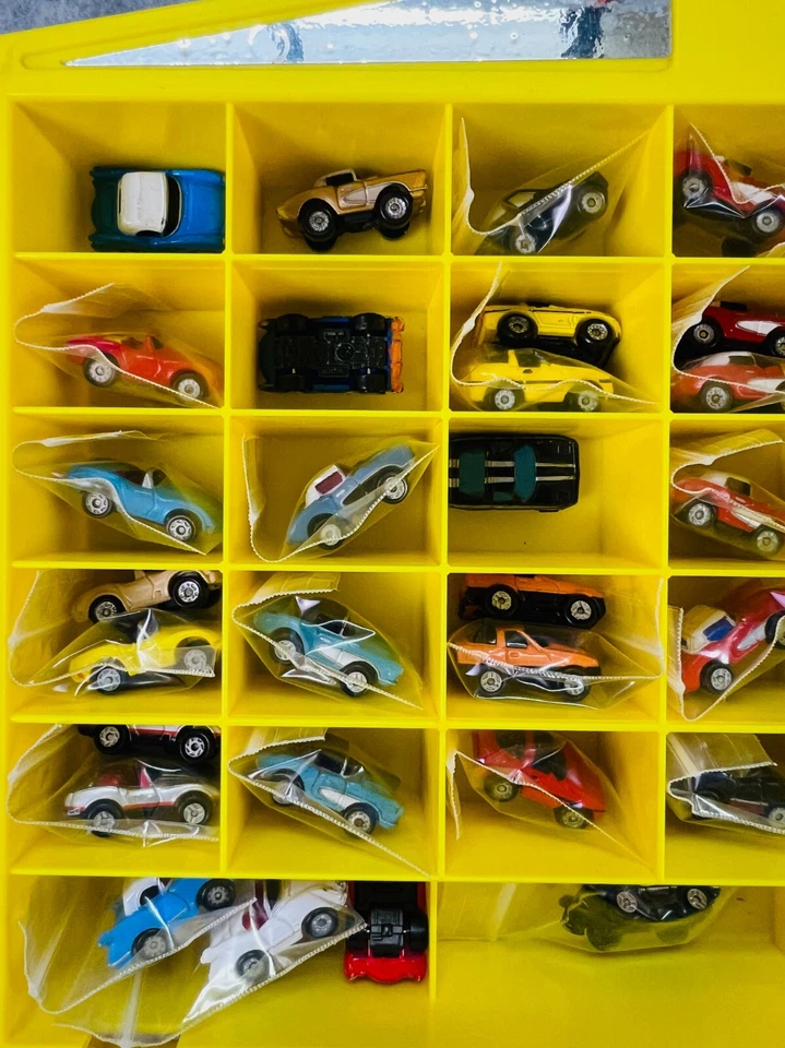 🔥🔥Vintage Galoob Micro Machines 1989Yellow Display Case Lot Of 67 Cars 🔥🔥 - Image 4 of 4