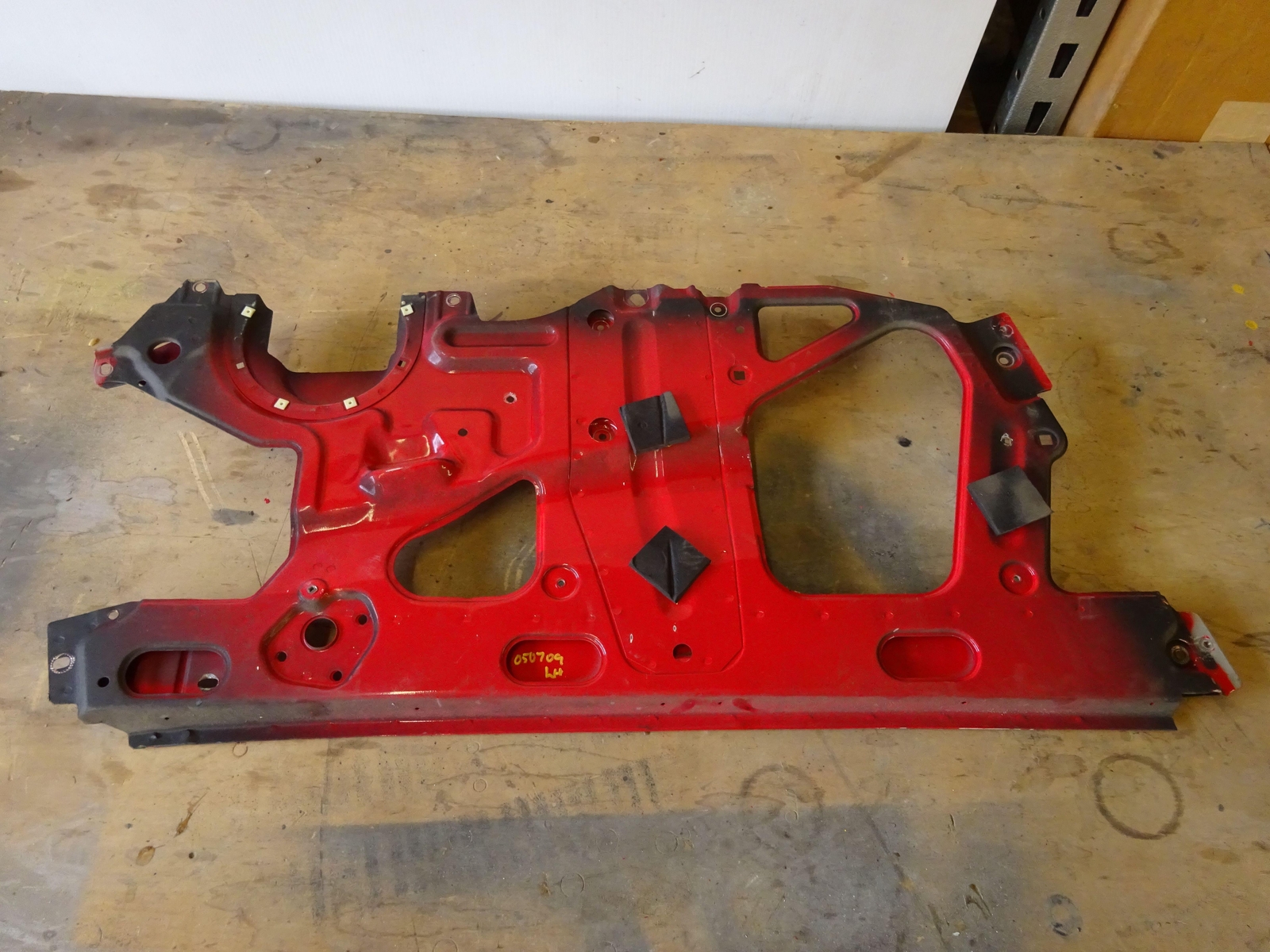 LH INNER DOOR FRAMEWORK FERRARI F355 LEFT