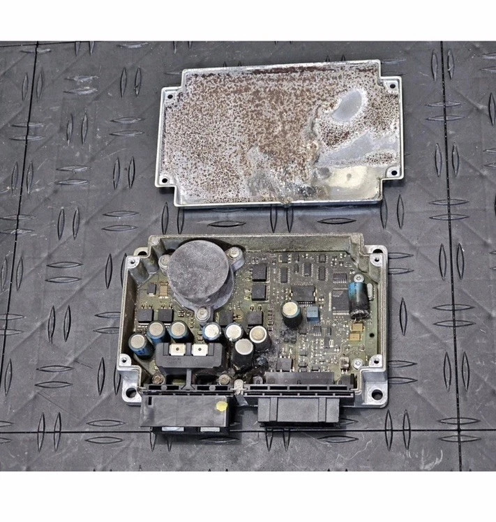 For Parts 03-12 Mercedes R230 SL500 SL55 Battery Stabilizer Control Load Module - Image 3 of 3