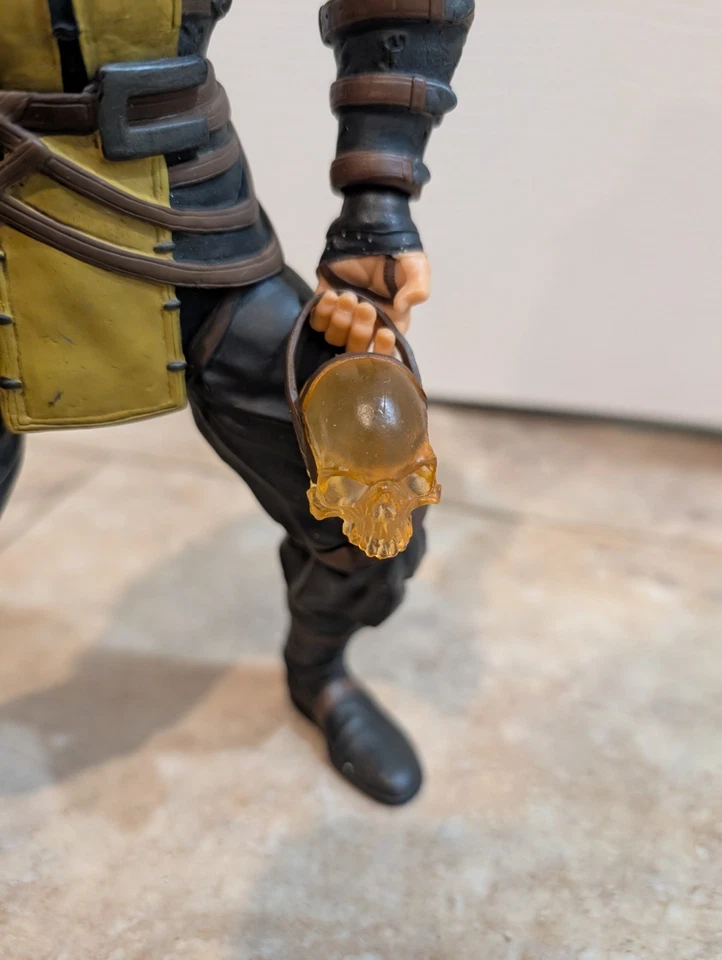 Экшн-фигурка Скорпиона Mezco Mortal Kombat X 12 дюймов масштаб 1/6 - Изображение 4 из 4