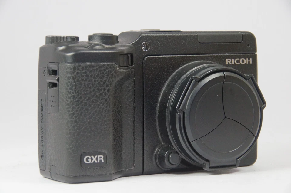 [Exc+5] Ricoh GXR 10MP P10 5.1-15.3mm F/2.5-4.4 VC Digital Camera From Japan - Image 3 of 4