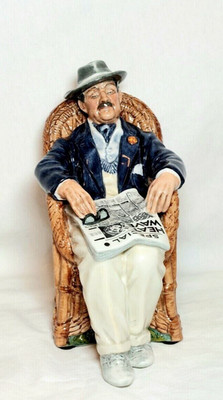 Rare Royal Doulton ''Taking Things Easy'' Vintage Home Porcelain Decor Figurine