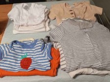 Lot of 11 Newborn Clothes, Bambini, Burt's Bees