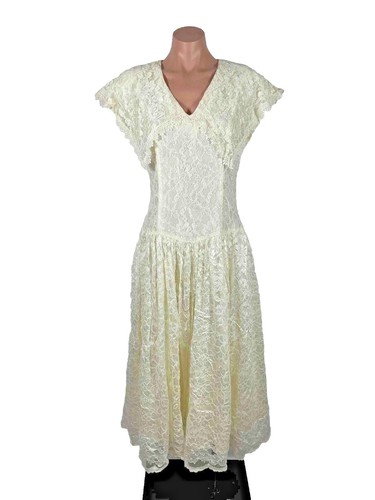 boohoo white peplum dress Review: Boohoo Lorna Slit Front Peplum Dress