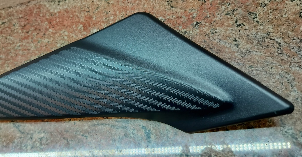 フェアリング 4Xカーボンファイバーカラーガスタンクサイドカバー