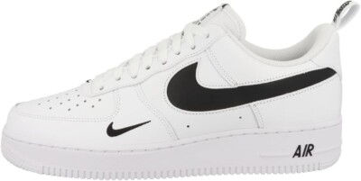 Nike Herren Air Force 1 '07 weiß/schwarz Turnschuhe | UK Größe 9 | Neu mit Etikett