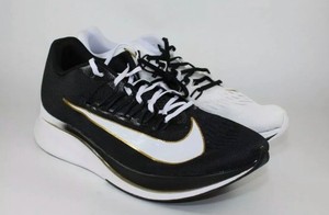 nike zoom fly mismatch