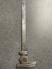 Vintage L.S. Starrett 12" Vernier Height Gage No. 454 Made in the USA