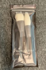 BEAUTY FOR REAL Makeup Brushes Set Powder Brush And Complexion Brush Christmas