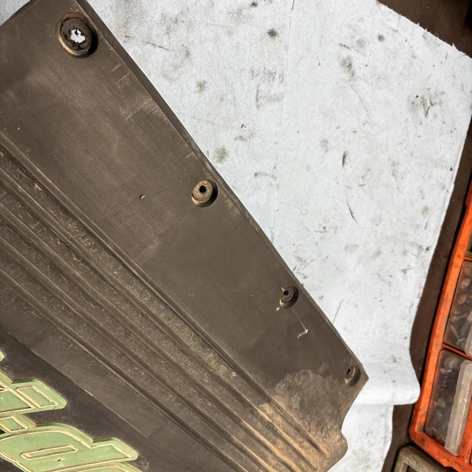 Ski-Doo Summit 670 1995 aleta de nieve guardabarros Foto 3 de 4