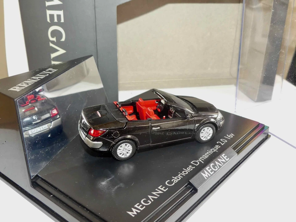 RENAULT MEGANE CABRIOLET DYNAMIQUE 2.0 16V Phase 1 Noir NOREV 1:43 - Photo 2/2