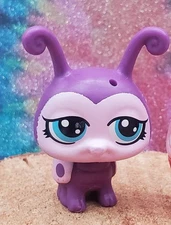 Authentic Littlest Pet Shop (LPS) #3976 Cozy Snackers Bug