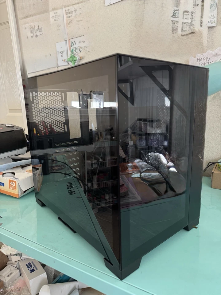 Lian Li O11D Mini-S Tempered Glass Computer Case Black - Image 2 of 4