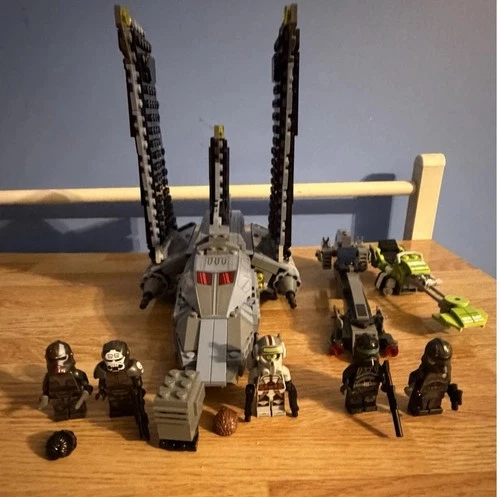LEGO Star Wars The Bad Batch Attack Shuttle with all minifigs