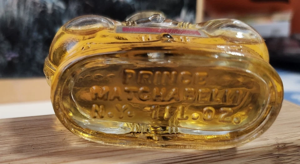 Amado por el príncipe Matchabelli. Perfume Colonia Perfumee Splash. 1 fl oz completo Foto 3 de 4