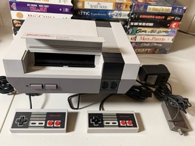 Juego de acci&oacute;n para consola dom&eacute;stica Nintendo NES - blanco/gris