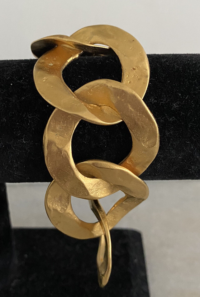 Vintage Kenneth Jay Lane Gold Hammered Curb Link … - image 4