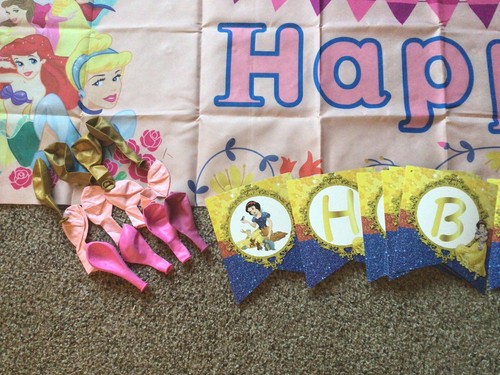 DISNEY PRINCESS BIRTHDAY party wall BACKDROP Snow White Flag Banner Balloons! - Picture 2 of 4