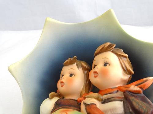 Hummel Goebel Stormy Weather 71/I Figurine Boy and Girl Under Umbrella FedEx FS - Picture 15 of 24