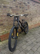 2025 Specialized Demo 8