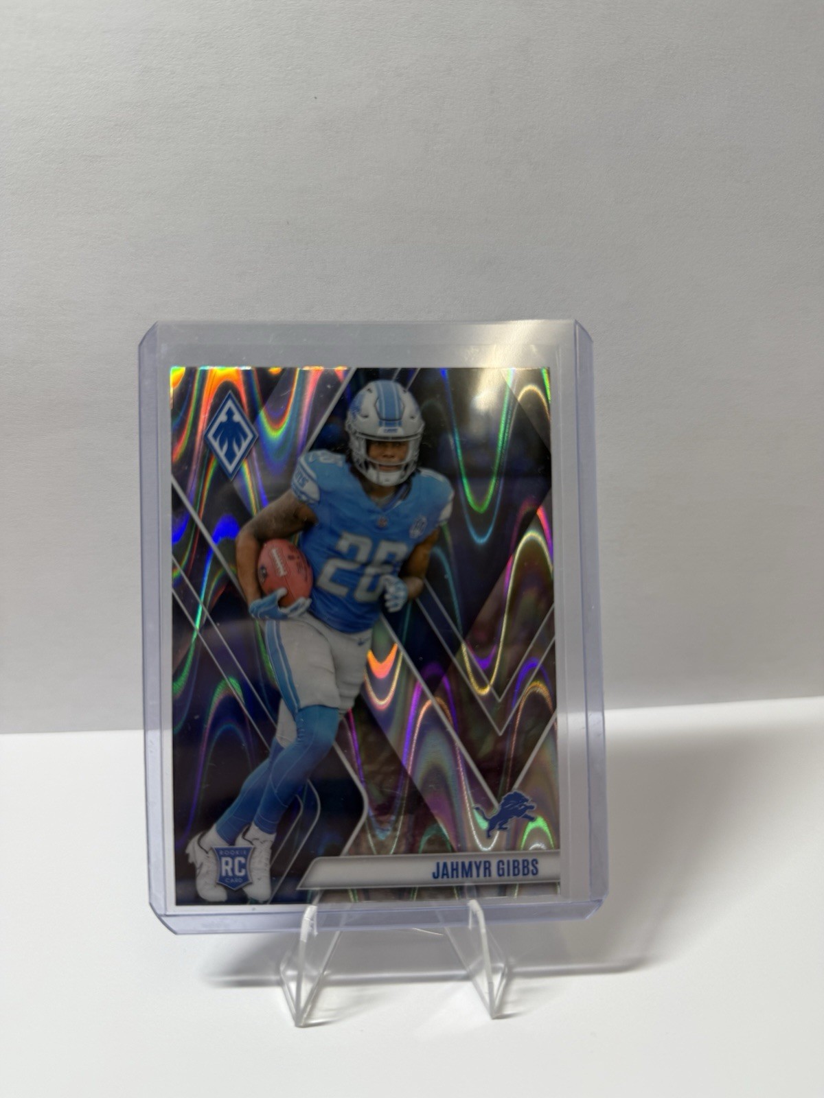 2023 Panini Phoenix Jahmyr Gibbs #105 Silver Seismic Refractor RC