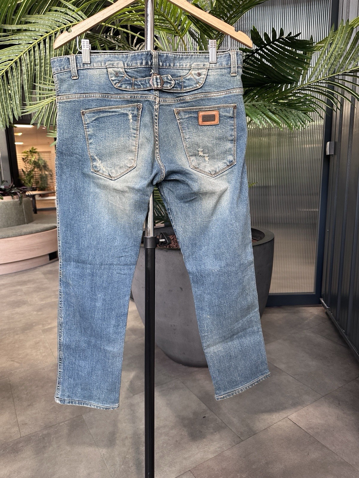Dolce&GabbanaStraightJeansWithBackBuckleDetails34w