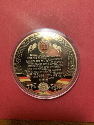 Medaillen Gigant der DDR  Durchm. 70 mm, Gew. 140 Gr. vegoldet, gekapselt - Bild 1 von 2
