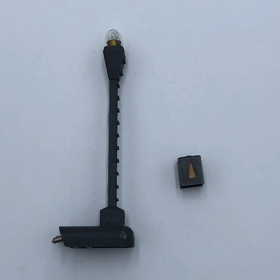 Marklin HO 5113 Scale M Track Light Standard W/Box - Image 2 of 4