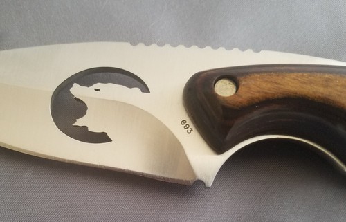 BUCK KNIFE : Limited Edition 693 Walnut Handles - Grizzly Bear Profile : NIB - Picture 12 of 13