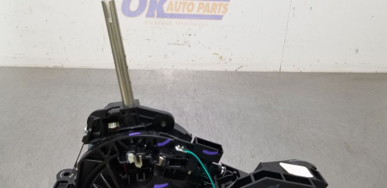 19 2019 FORD EXPLORER 3.5L XLT OEM AUTOMATIC TRANSMISSION SHIFTER