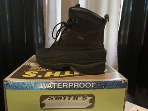 mens waterproof boots size 9