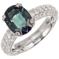 Gorgeous Fine Oval Cut Simulated Emerald  Round Sapphire Women's Solitaire Ring