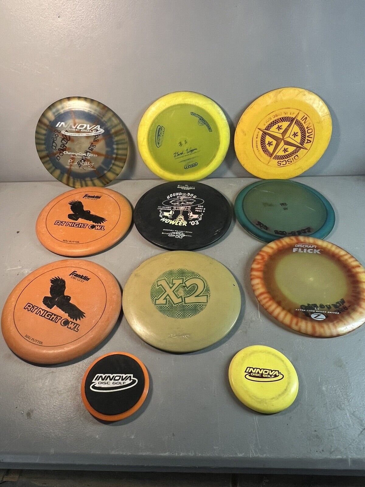 Lot of 10 used disc golf discs quality plastics (Innova, Discraft) Bag Included