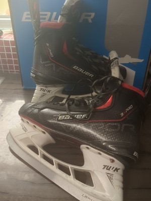 Bauer Vapor 3X Pro Eishockey Schlittschuhe Größe 8,5 UK Passform 1 Karton Größe 7,5