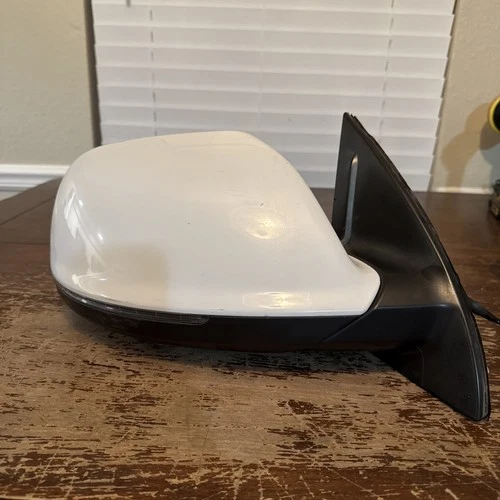 2007-2015 Audi Q7 Power Mirror  Right Passenger Side In White OEM. U