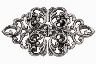 feine silberne Trachten Schliesse aus Metall 58mmx32mm Steg 20mm