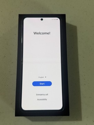 Samsung Galaxy Z Flip 5 256GB Unlocked Exclusive Green - Minor bumper Cosmetic