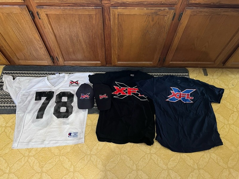 Lot Of 5 2000-2001 XFL GEAR 3 SHIRTS AND 2 HATS Rare And Hard To Find