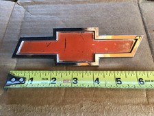 1967-68 Chevrolet 3838514 Vintage Oem Front Grille Bowtie Emblem