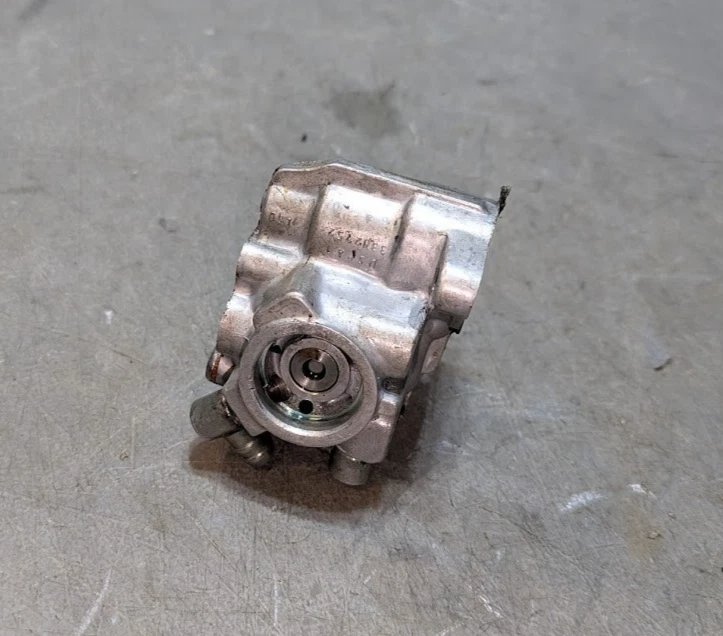 Bomba de aceite Yamaha GT80 GTMX TY80 GT1 Foto 3 de 4