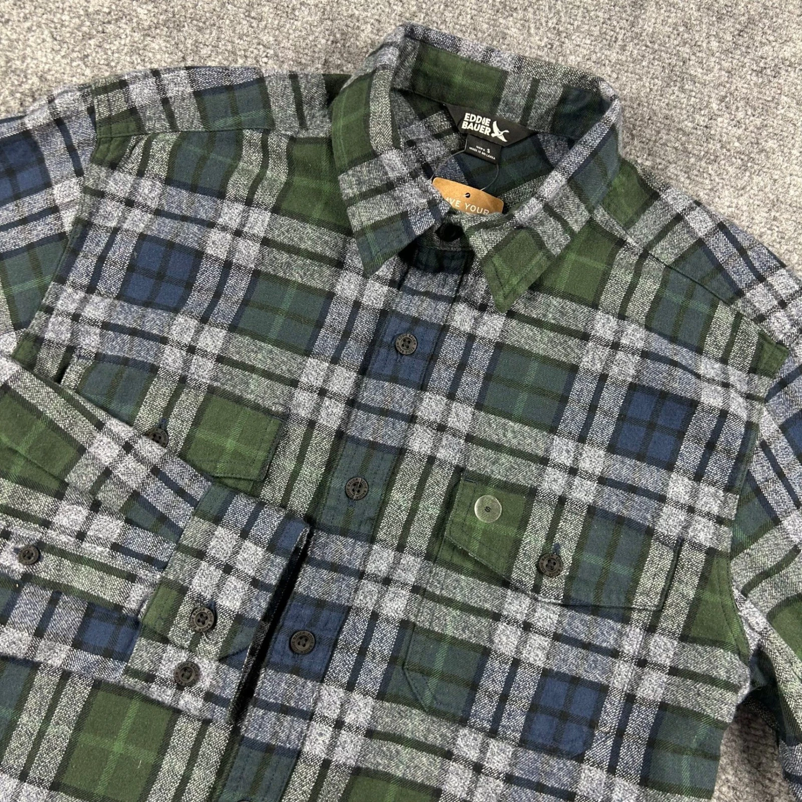 Eddie Bauer Flannel Shirt Mens S Green Blue Plaid Cotton Long Sleeve Button Down