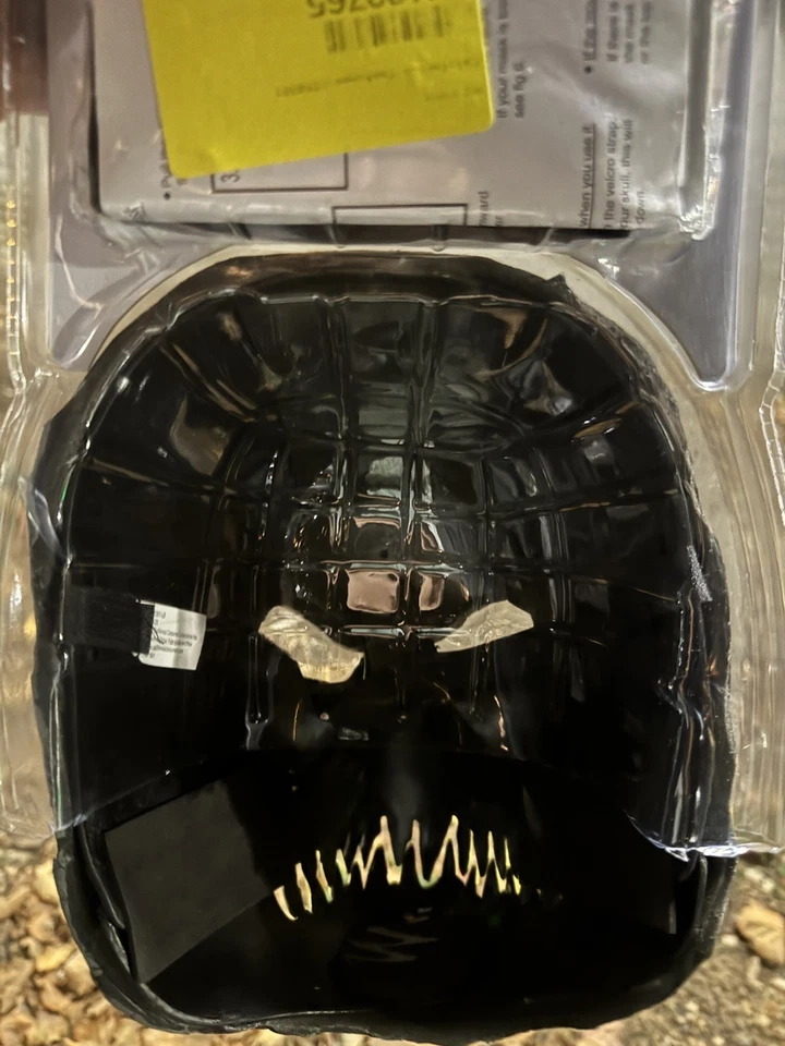 Halloween Night Fiend Mask - Image 4 of 4