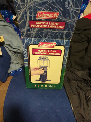 Brand New Vintage Coleman match light propane lantern Open Box  #21 Mantle 2003
